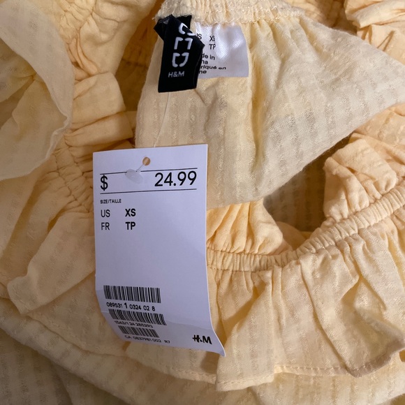 Yellow Puff Sleeve Blouse - Picture 2 of 3